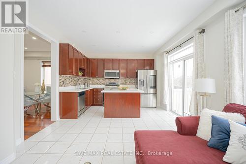 50 Begonia Crescent, Brampton, ON - Indoor Photo Showing Kitchen