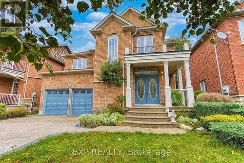 96 Glenmeadow Crescent, Hamilton, ON - Outdoor With Facade