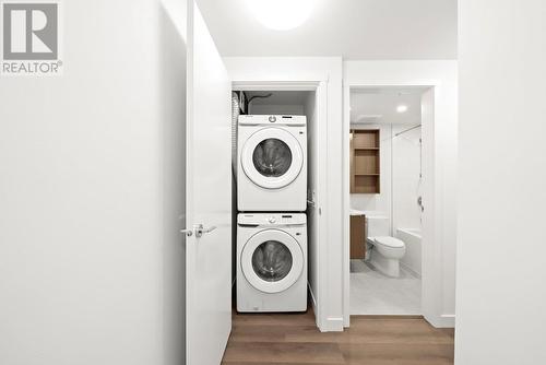 101 648 Lea Avenue, Coquitlam, BC - Indoor Photo Showing Laundry Room