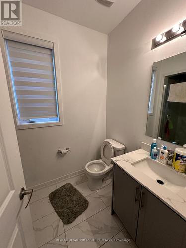 34 - 400 Finch Avenue, Pickering, ON - Indoor Photo Showing Bathroom