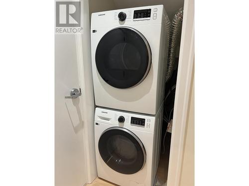 3819 W 18Th Avenue, Vancouver, BC - Indoor Photo Showing Laundry Room