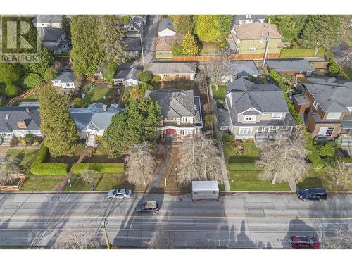 2123 W 57Th Avenue, Vancouver, BC 