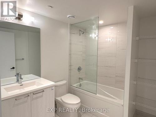 711 - 195 Commerce Street, Vaughan, ON - Indoor Photo Showing Bathroom