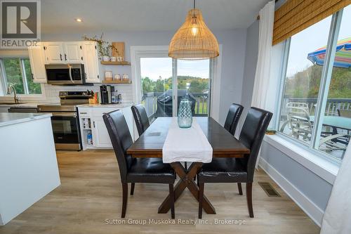 185 South Fairy Lake Road, Huntsville (Brunel), ON - Indoor Photo Showing Dining Room