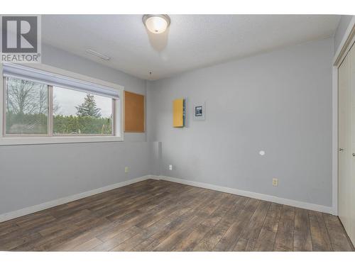 1221 50 Avenue Ne, Salmon Arm, BC - Indoor Photo Showing Other Room