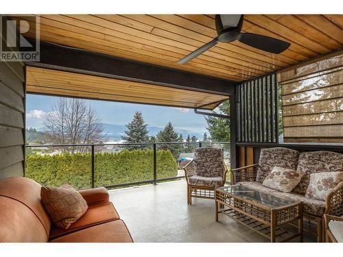 1221 50 Avenue Ne, Salmon Arm, BC - Outdoor With Exterior