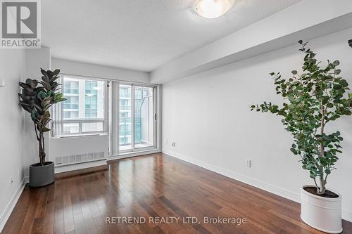 909 - 35 Bales Avenue, Toronto, ON - Indoor Photo Showing Other Room