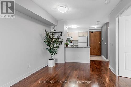 909 - 35 Bales Avenue, Toronto, ON - Indoor