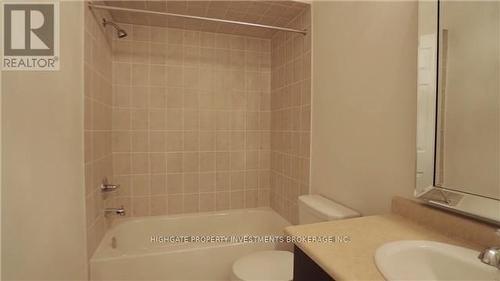 2556 Grand Oak Trail, Oakville, ON - Indoor Photo Showing Bathroom