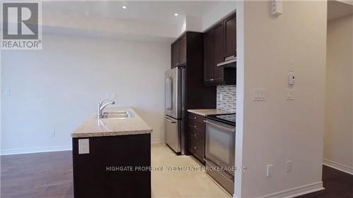 2556 Grand Oak Trail, Oakville, ON - Indoor Photo Showing Kitchen