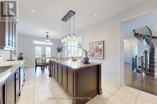 32 Vines Place, Aurora, ON - Indoor Photo Showing Kitchen With Double Sink