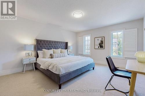 32 Vines Place, Aurora, ON - Indoor Photo Showing Bedroom