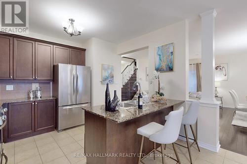 47 Rossini Drive, Richmond Hill, ON - Indoor Photo Showing Kitchen