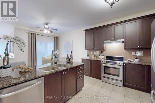 47 Rossini Drive, Richmond Hill, ON - Indoor Photo Showing Kitchen With Double Sink