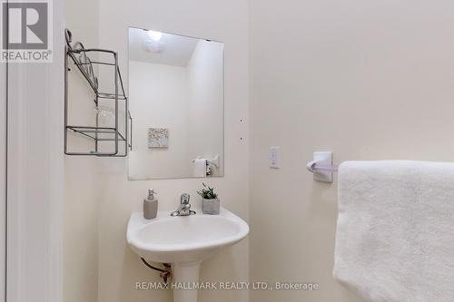 47 Rossini Drive, Richmond Hill, ON - Indoor Photo Showing Bathroom