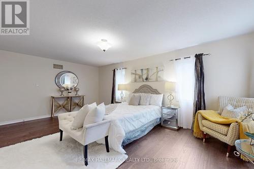 47 Rossini Drive, Richmond Hill, ON - Indoor Photo Showing Bedroom