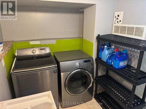 6219 Atherly Crescent, Mississauga, ON - Indoor Photo Showing Laundry Room