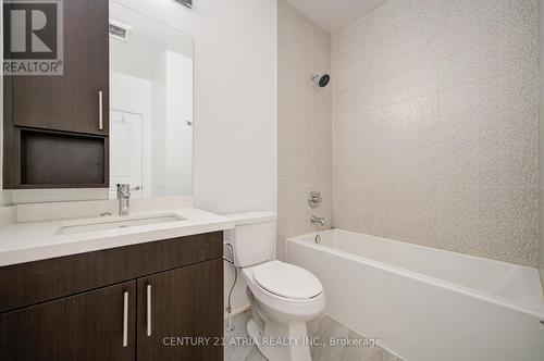 25 Village Parkway, Markham, ON - Indoor Photo Showing Bathroom