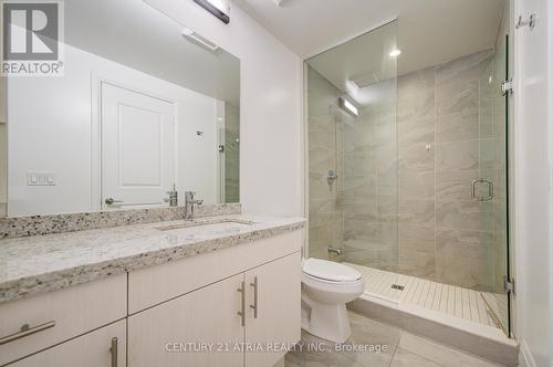 25 Village Parkway, Markham, ON - Indoor Photo Showing Bathroom