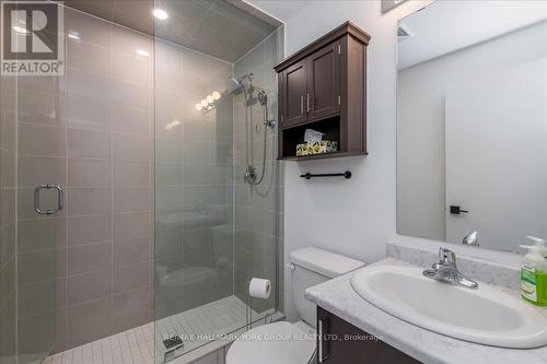 105 - 4 Spice Way, Barrie, ON - Indoor Photo Showing Bathroom