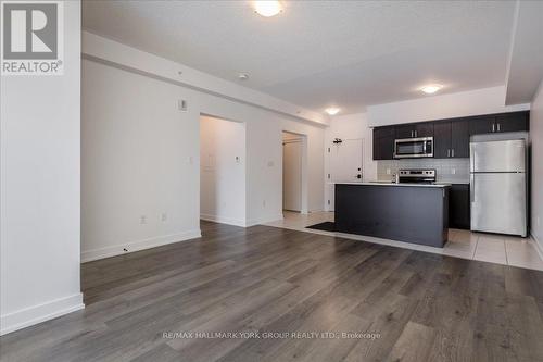 105 - 4 Spice Way, Barrie, ON - Indoor Photo Showing Kitchen With Stainless Steel Kitchen