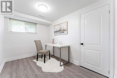 1301 Janina Boulevard, Burlington, ON - Indoor Photo Showing Other Room