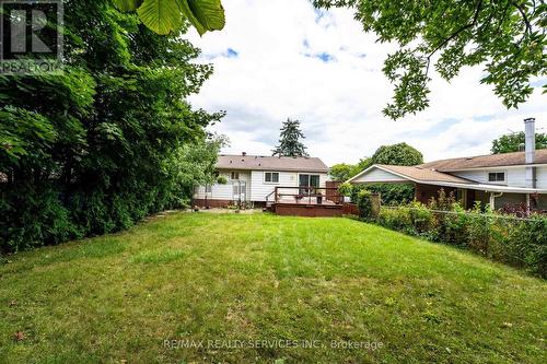 1301 Janina Boulevard, Burlington, ON - Outdoor