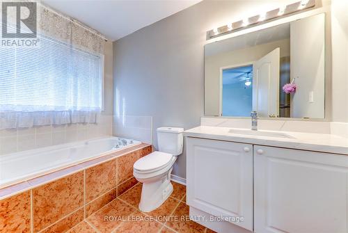 5538 Freshwater Drive, Mississauga, ON - Indoor Photo Showing Bathroom