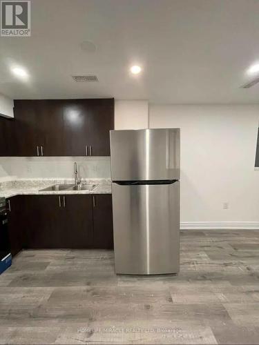 Lower - 49 Dunure Crescent, Brampton, ON - Indoor Photo Showing Kitchen