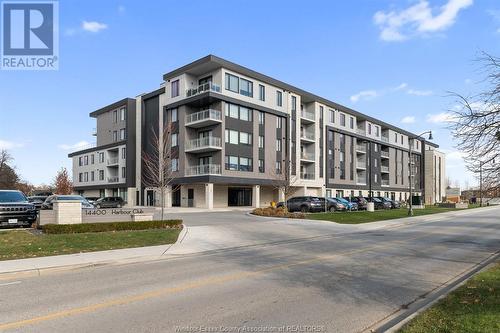 14400 Tecumseh Road East Unit# 105, Tecumseh, ON - Outdoor With Facade