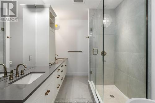 14400 Tecumseh Road East Unit# 105, Tecumseh, ON - Indoor Photo Showing Bathroom