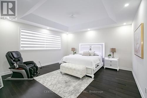 26 Joiner Circle, Whitchurch-Stouffville, ON - Indoor Photo Showing Bedroom