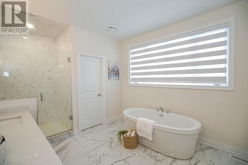 26 Joiner Circle, Whitchurch-Stouffville, ON - Indoor Photo Showing Bathroom