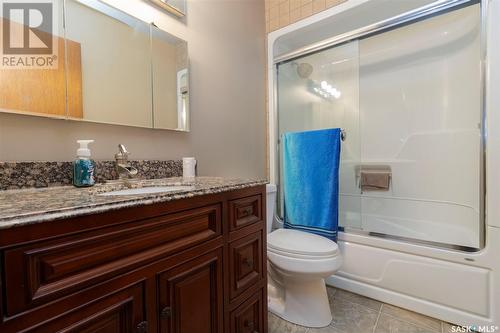 118 Adolph Crescent, Saskatoon, SK - Indoor Photo Showing Bathroom