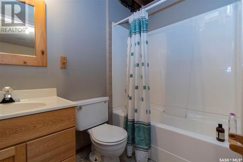 118 Adolph Crescent, Saskatoon, SK - Indoor Photo Showing Bathroom