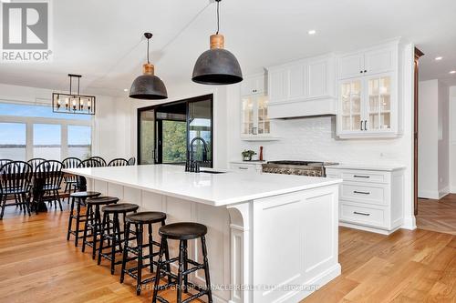 383 Snug Harbour Road, Kawartha Lakes (Lindsay), ON - Indoor Photo Showing Kitchen With Upgraded Kitchen