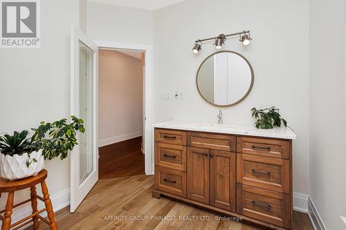 383 Snug Harbour Road, Kawartha Lakes (Lindsay), ON - Indoor Photo Showing Bathroom