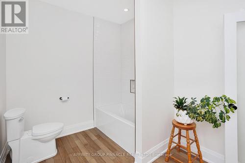 383 Snug Harbour Road, Kawartha Lakes (Lindsay), ON - Indoor Photo Showing Bathroom