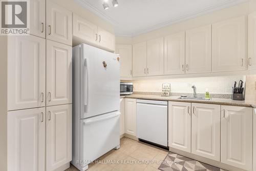 303 - 1599 Lassiter Terrace, Ottawa, ON - Indoor Photo Showing Kitchen