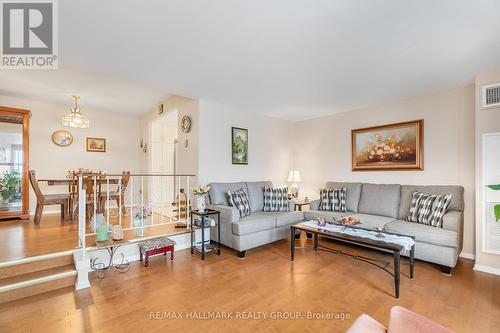 303 - 1599 Lassiter Terrace, Ottawa, ON - Indoor Photo Showing Living Room