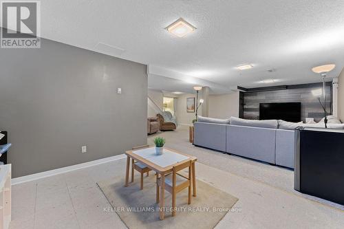 71 Mill Street, Russell, ON - Indoor