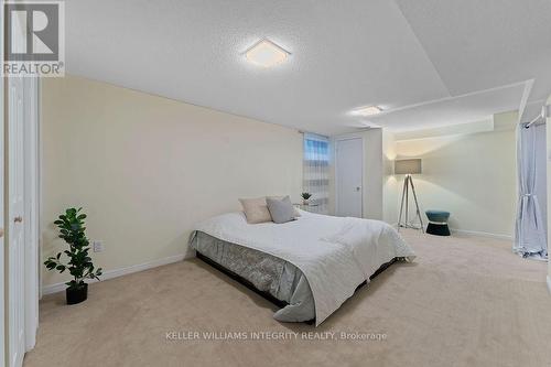 71 Mill Street, Russell, ON - Indoor Photo Showing Bedroom