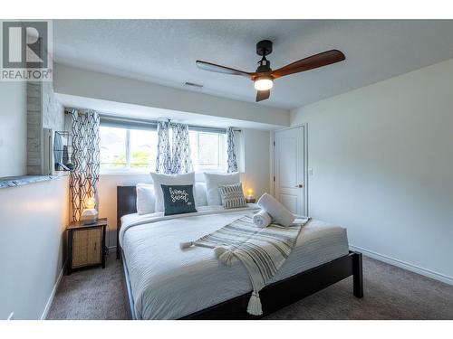 1504 Poplar Street, Golden, BC - Indoor Photo Showing Bedroom