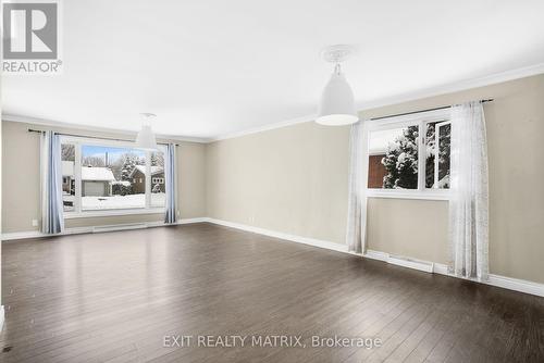 452 Cecile Boulevard, Hawkesbury, ON - Indoor Photo Showing Living Room