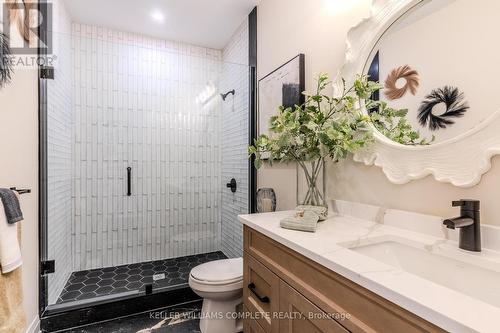 7 Bartlett Avenue, Grimsby, ON - Indoor Photo Showing Bathroom