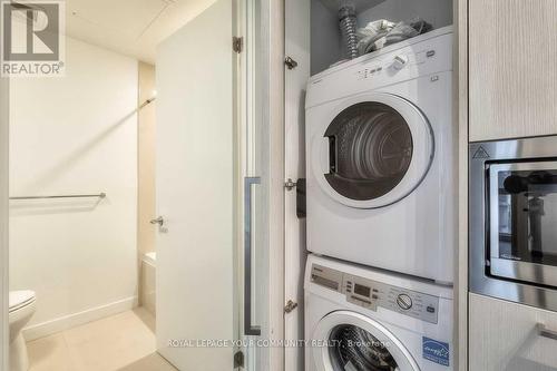 621 - 115 Blue Jays Way, Toronto, ON - Indoor Photo Showing Laundry Room