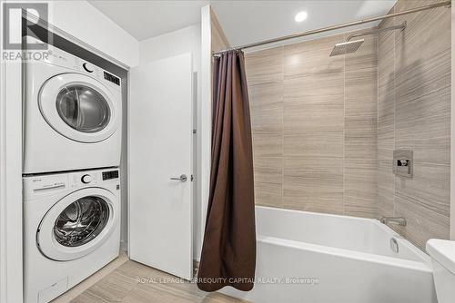 1805 - 120 Parliament Street, Toronto, ON - Indoor Photo Showing Laundry Room