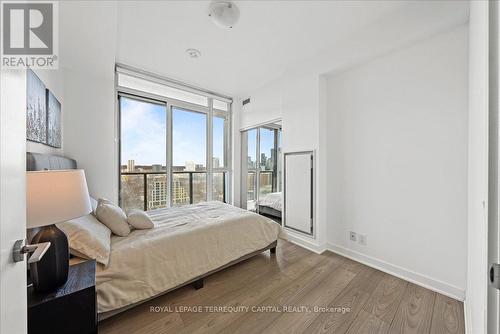 1805 - 120 Parliament Street, Toronto, ON - Indoor Photo Showing Bedroom