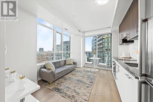 1805 - 120 Parliament Street, Toronto, ON - Indoor Photo Showing Kitchen With Upgraded Kitchen