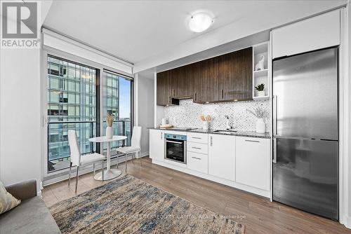 1805 - 120 Parliament Street, Toronto, ON - Indoor Photo Showing Kitchen With Upgraded Kitchen